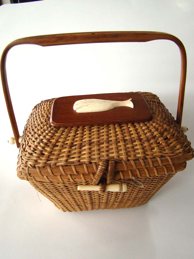 A wonderful vintage Nantucket "Friendship" basket circa 1960 — image 6